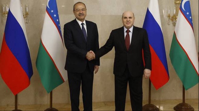 Өзбекстан ҳәм Россия товар алмасыўды 2030-жылға шекем 30 миллиард долларға жеткериўге келисип алды