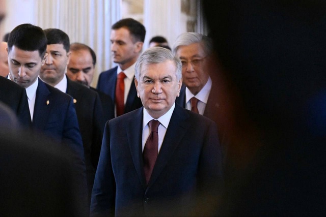 Ўзбекистон Президенти Давлат Эрмитажига ташриф буюрди