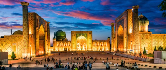 Дар тӯли 11 моҳ шумораи сайёҳон дар Ӯзбекистон бори аввал аз 10 миллион нафар гузашт