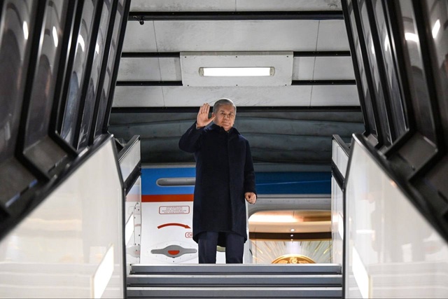 Сафари расмӣ ба Ҷопон ба анҷом расид