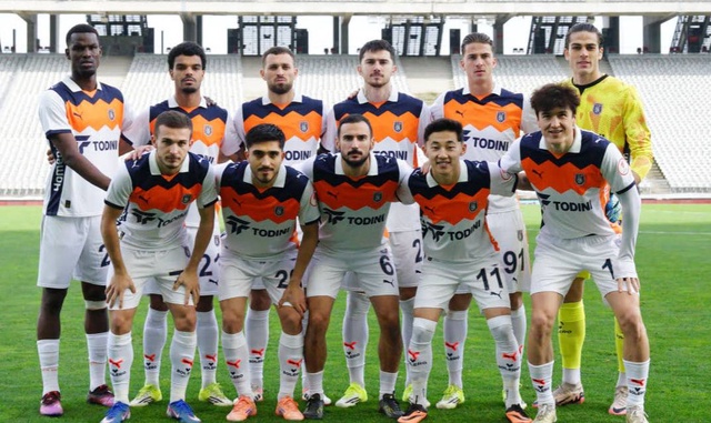 "Истанбул Башакшеҳир" Шомуродов ҳәм Файзуллаевлардың голлары менен Түркия кубогинде "Фотиҳ Карамгумрук"ты жеңди