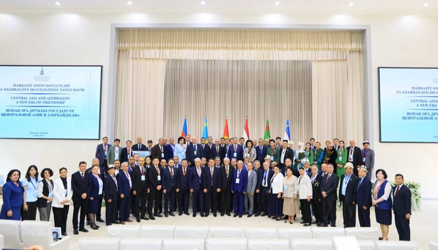 Дар Фарғона Форуми дӯстии давлатҳои Осиёи Марказӣ ва Озарбойҷон баргузор гардид
