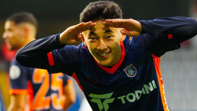 Голы Шомуродова и Файзуллаева помогли «Истанбул Башакшехир» разгромить «Газиантеп»